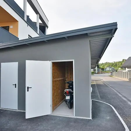 アパートホテル Urban Premium 3*