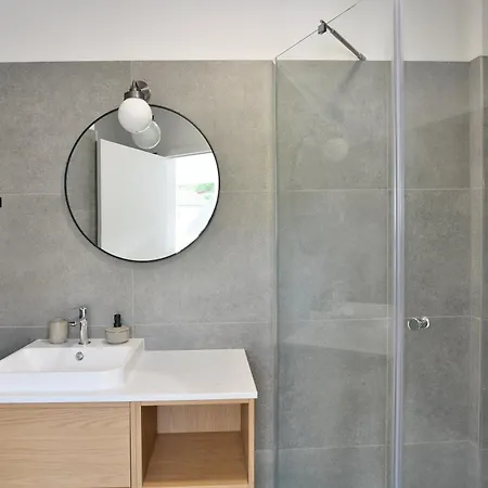 Urban Premium Aparthotel 3*